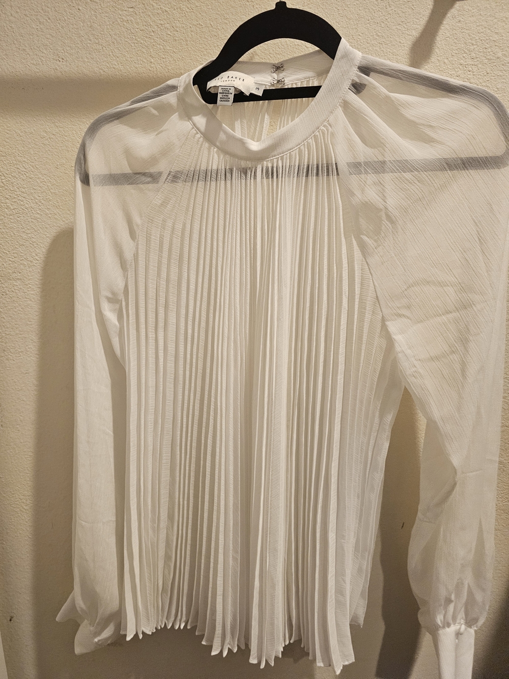 Ted Baker London White Pleated Long Sleeve Blouse